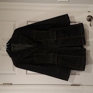 Women's Bisou Bisou dark denim blazer.  Size Medium petite